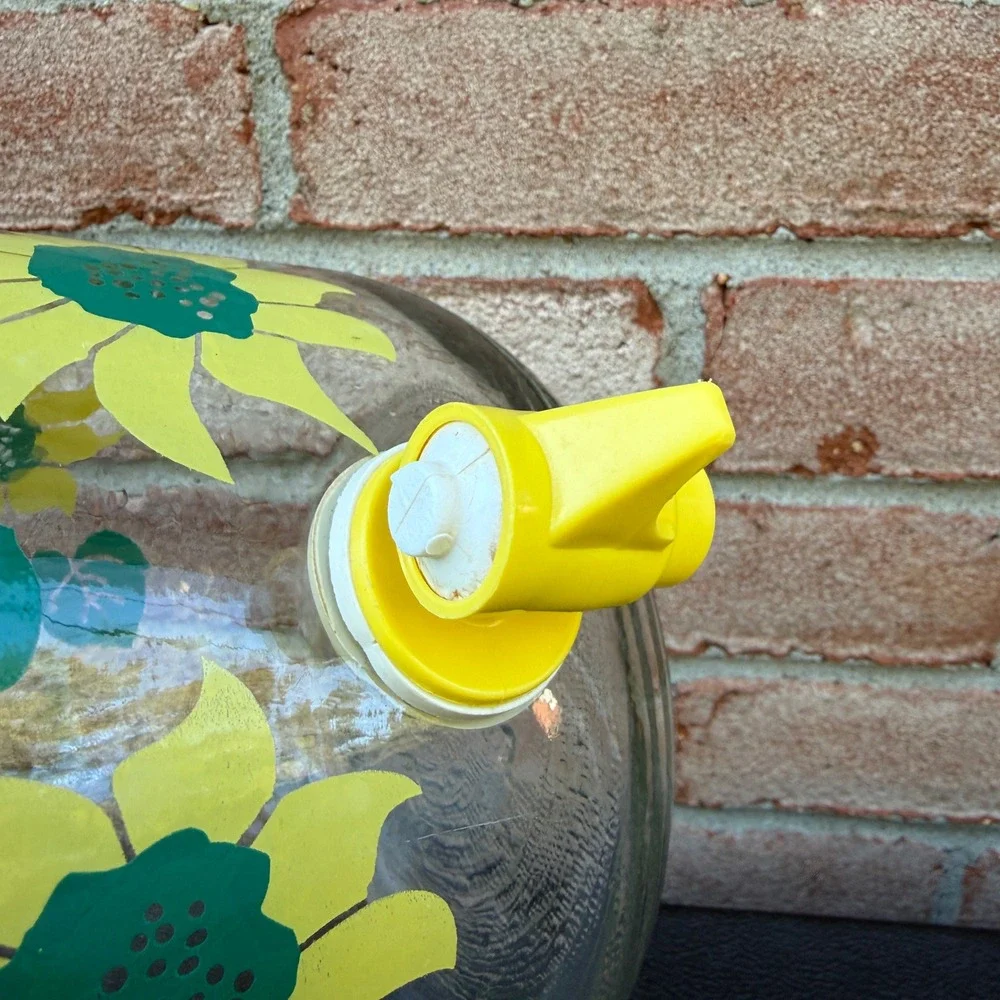 Vintage 80s Sunflower 1 Gallon Glass Sun Tea Jar Drink Dispenser Yellow